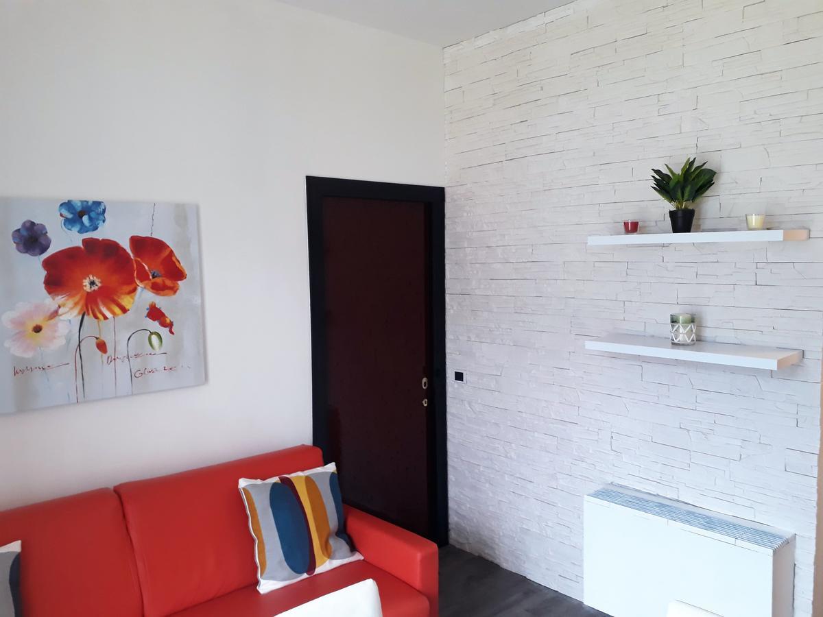 Campione Giulia Exclusive Lakefront Apartment By Gardadomusmea Campione del Garda Εξωτερικό φωτογραφία